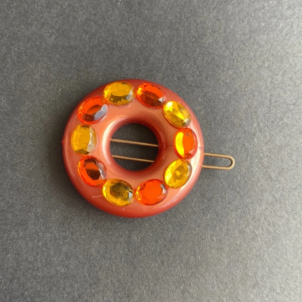Tarina Tarantino Orange & Yellow Round Hair clip